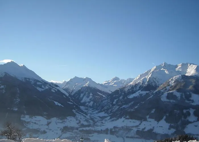 With 1 Bedroom Mittersill